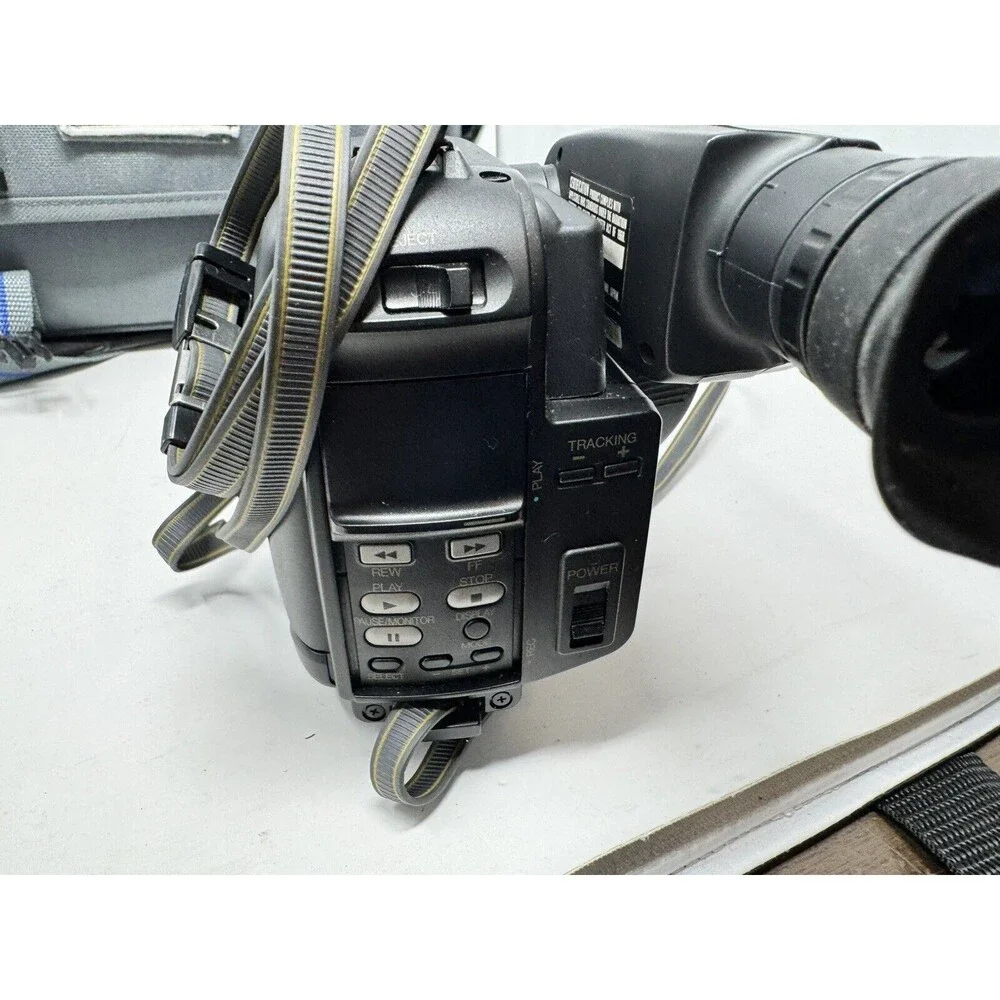 VINTAGE JVC GR-A1U CAMCORDER RECORDER PLAYER W/ battery & charger for P/R As-is